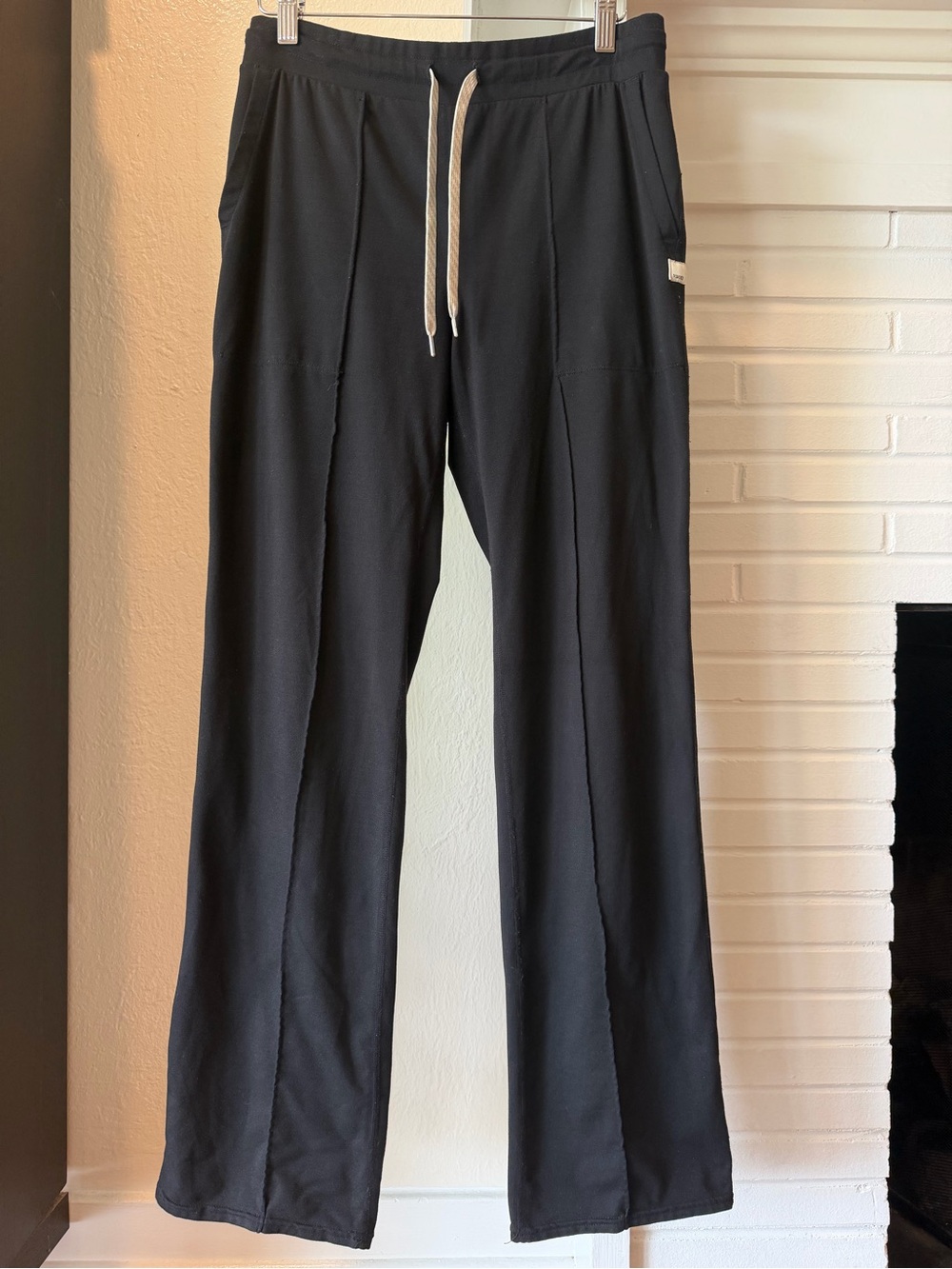 Vuori Halo Wideleg Leggings Pants Black Size Small S Drawstring